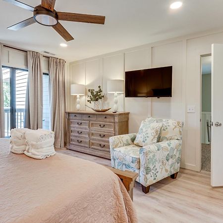 Modern Hilton Head Retreat Walk To Beach And Golf! Хилтон-Хед-Айленд Экстерьер фото