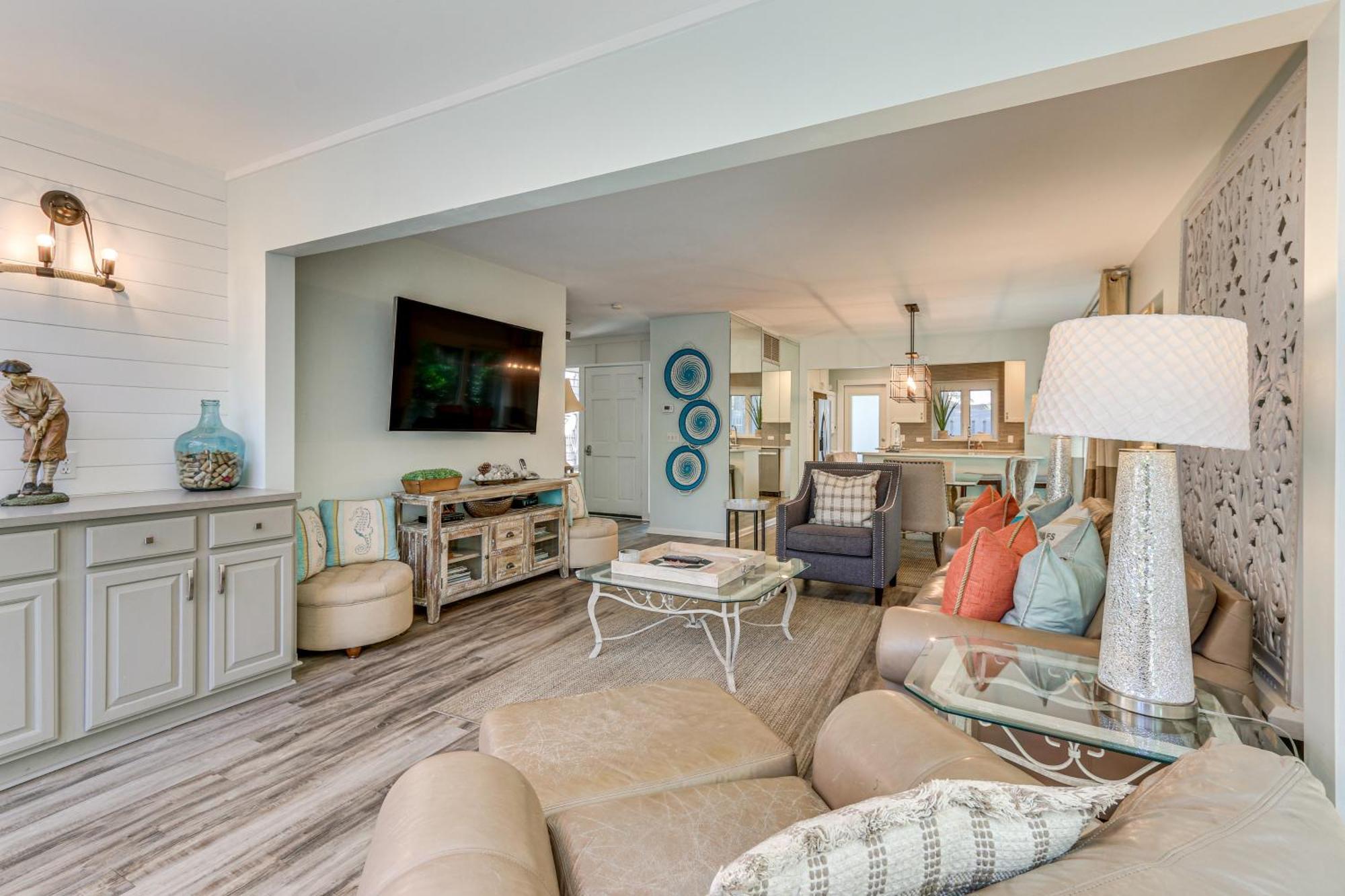 Modern Hilton Head Retreat Walk To Beach And Golf! Хилтон-Хед-Айленд Экстерьер фото