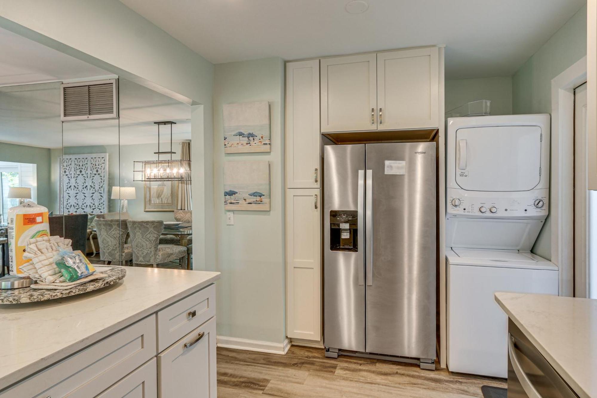 Modern Hilton Head Retreat Walk To Beach And Golf! Хилтон-Хед-Айленд Экстерьер фото