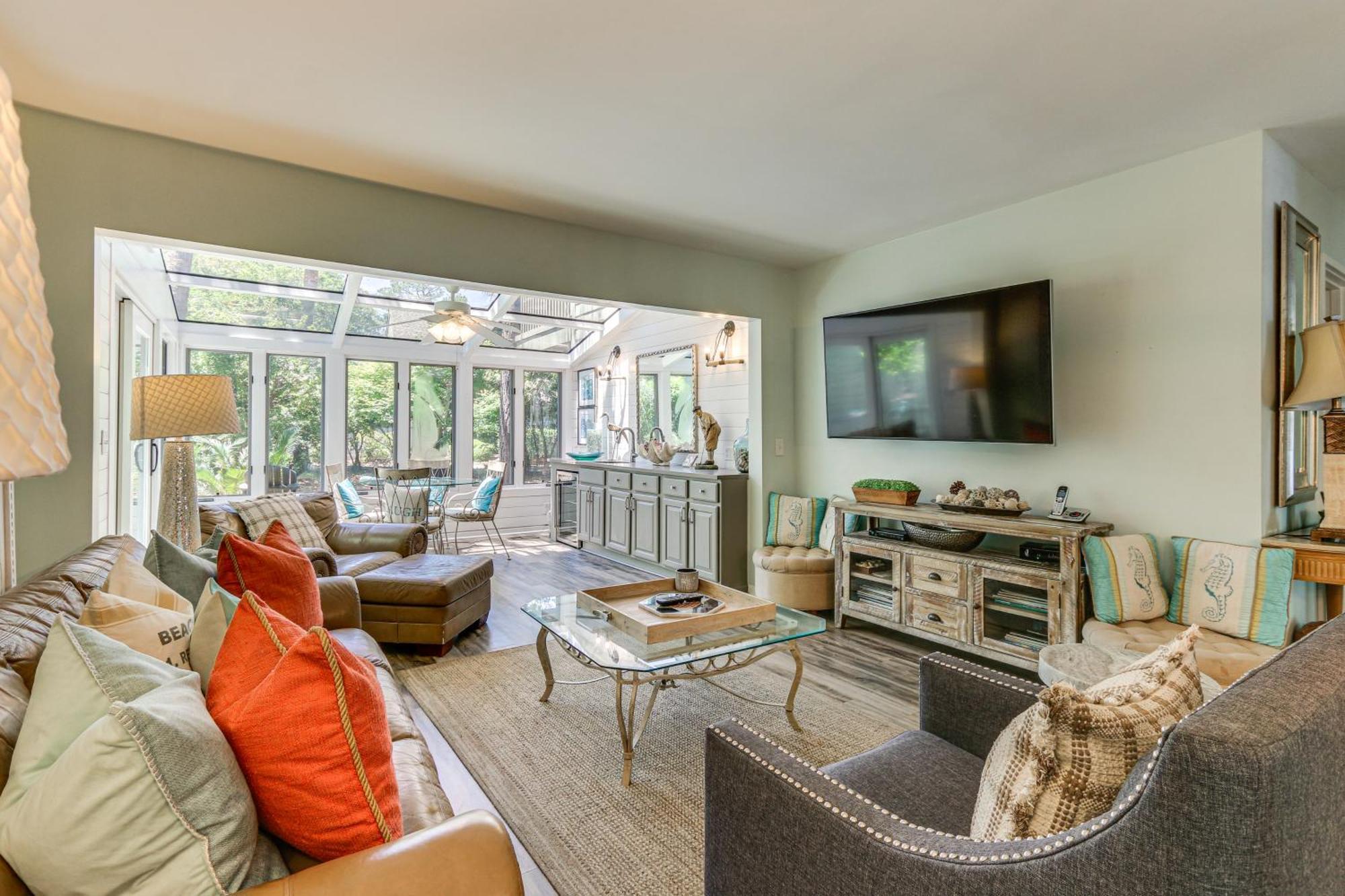 Modern Hilton Head Retreat Walk To Beach And Golf! Хилтон-Хед-Айленд Экстерьер фото