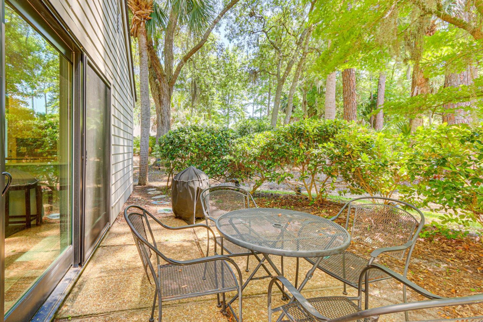 Modern Hilton Head Retreat Walk To Beach And Golf! Хилтон-Хед-Айленд Экстерьер фото